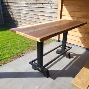 Bartafel douglas schaaldelen 200x110cm met zwart gepoedercoat frame